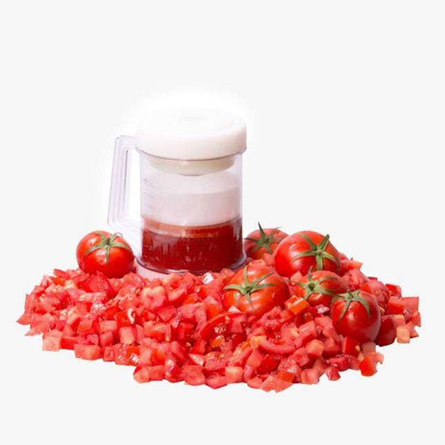 وعاء ضاغط لتخزين واستخدام معجون البندورة Storing tomato paste